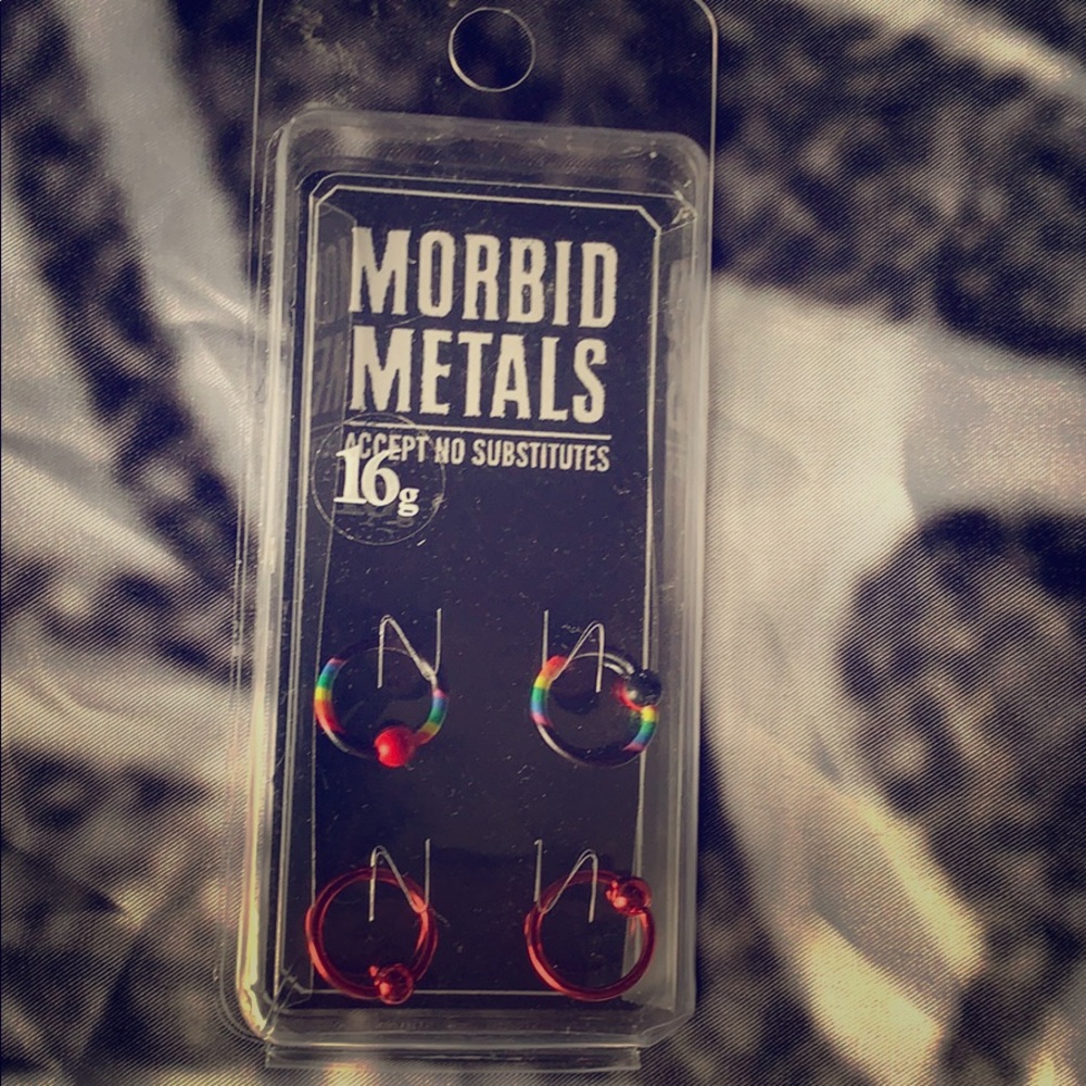 Lip - Rings .